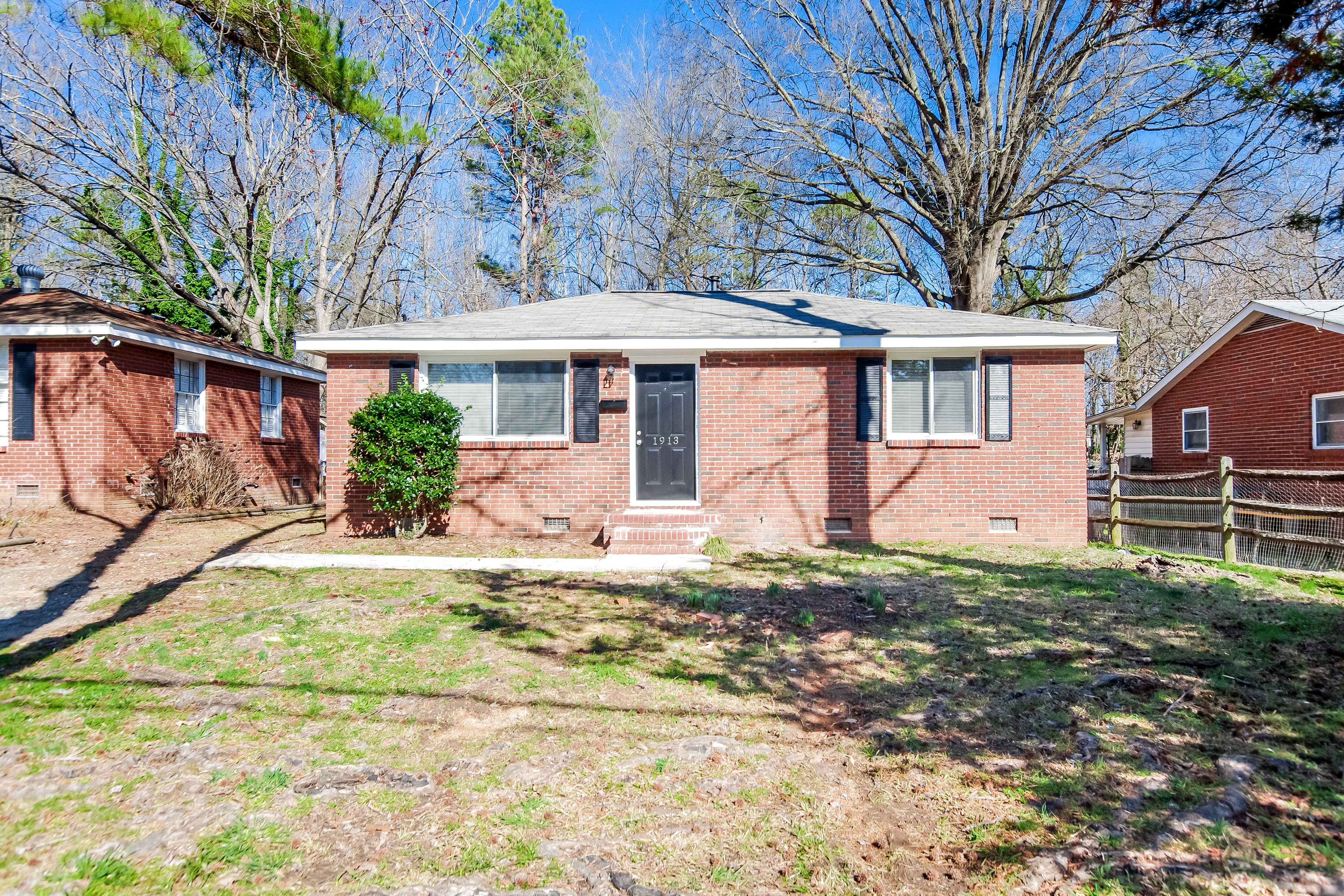 1913 Finchley Dr Charlotte, NC 28215